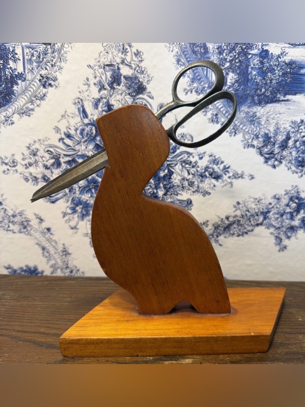Vintage Folk Art “Scissors Bird” Sewing Caddy With Ohio Shear Co. No.107 Shears